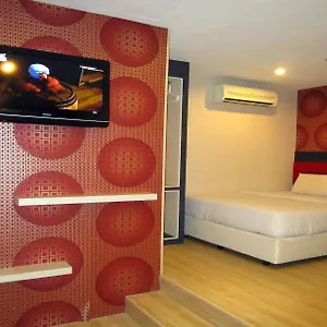 T-hotel Bukit Bintang Отель